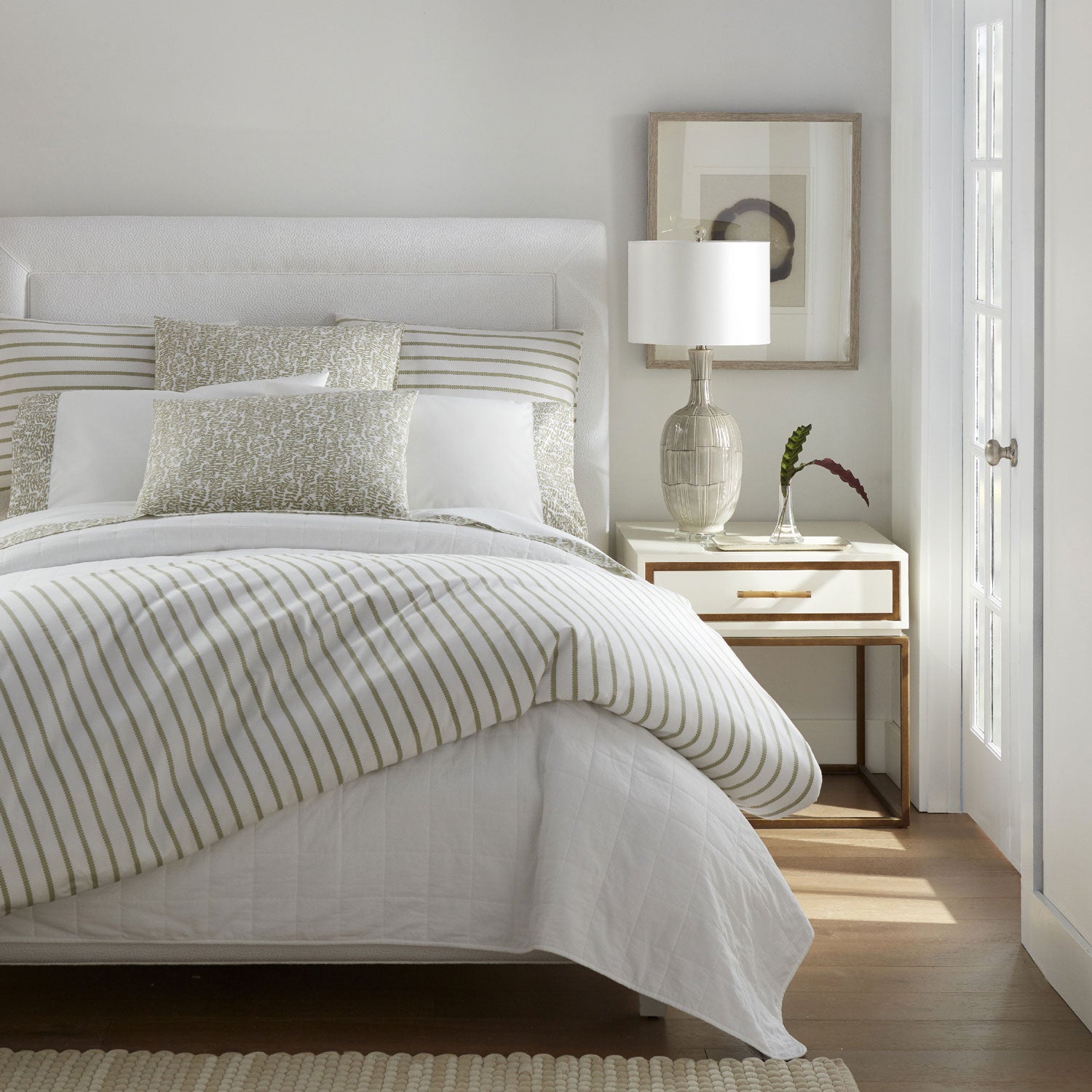 How to Style Your Bedroom With Preppy Bedding Peacock Alley