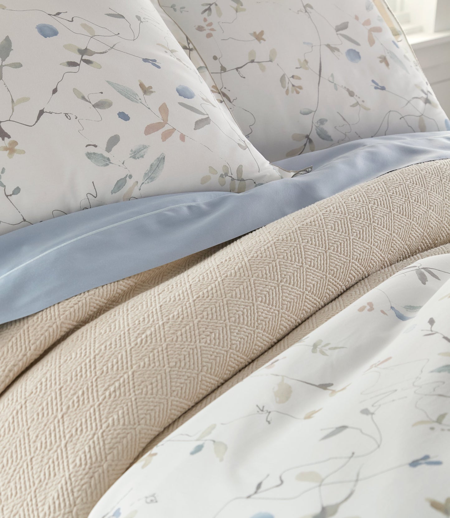 Linen Avery Percale Duvet Cover Detail