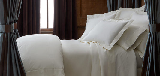 Best Sheets for Hot Sleepers: A Guide to Buying Breathable, Cool, Luxury Sheets