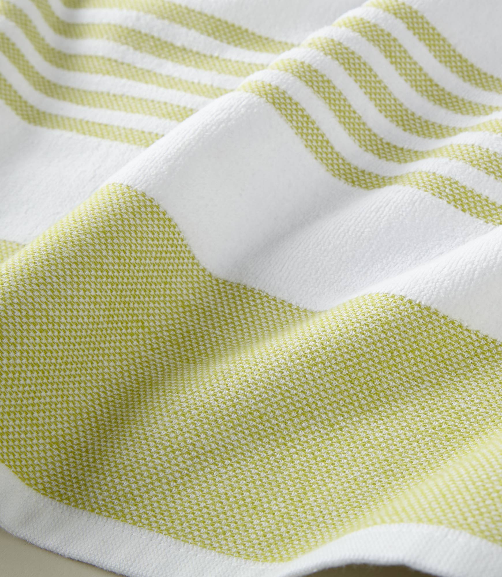 Peacock Alley Beach Towel - Thumbnail 3