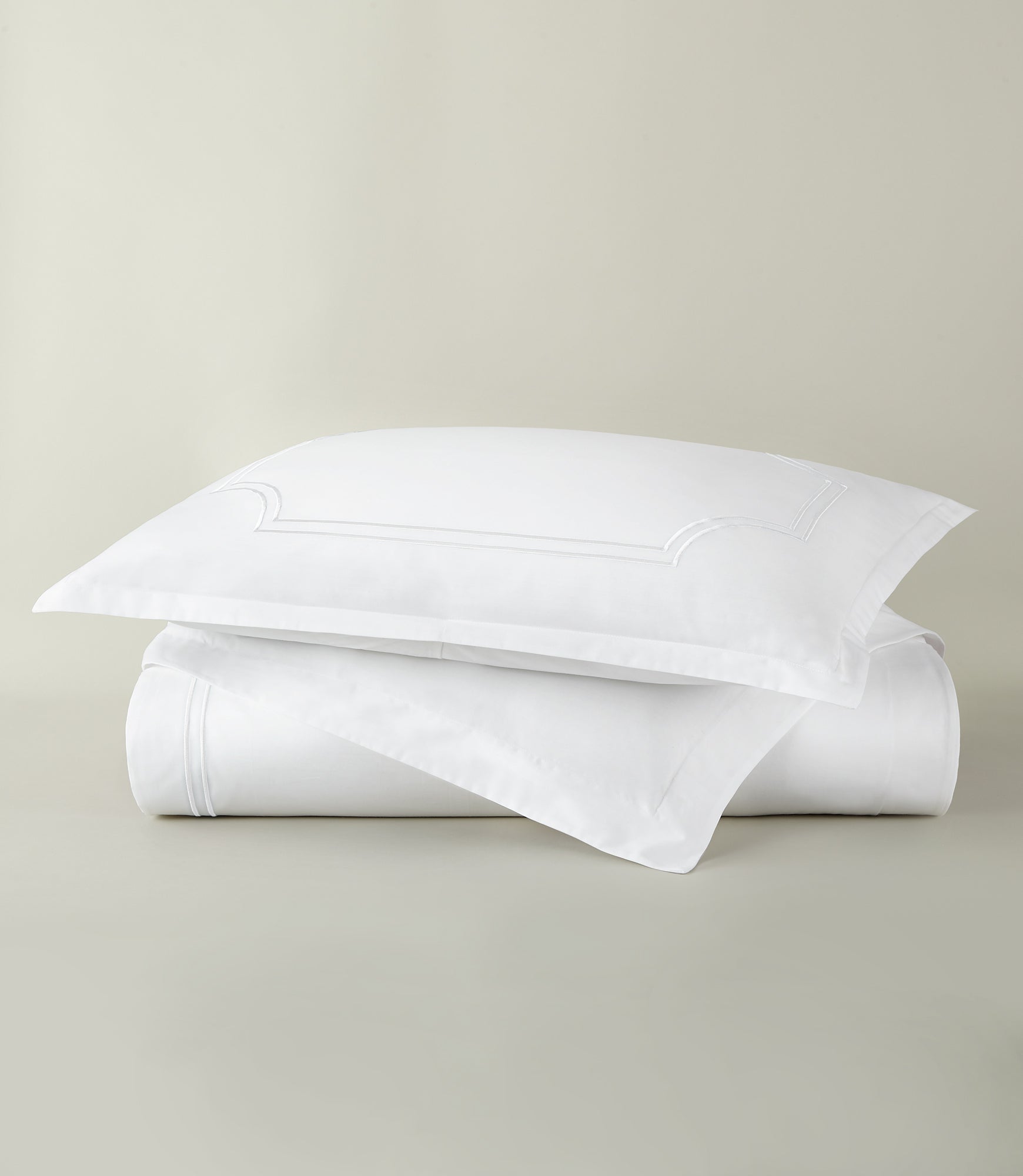 Deco Classic Embroidered Duvet Set, White