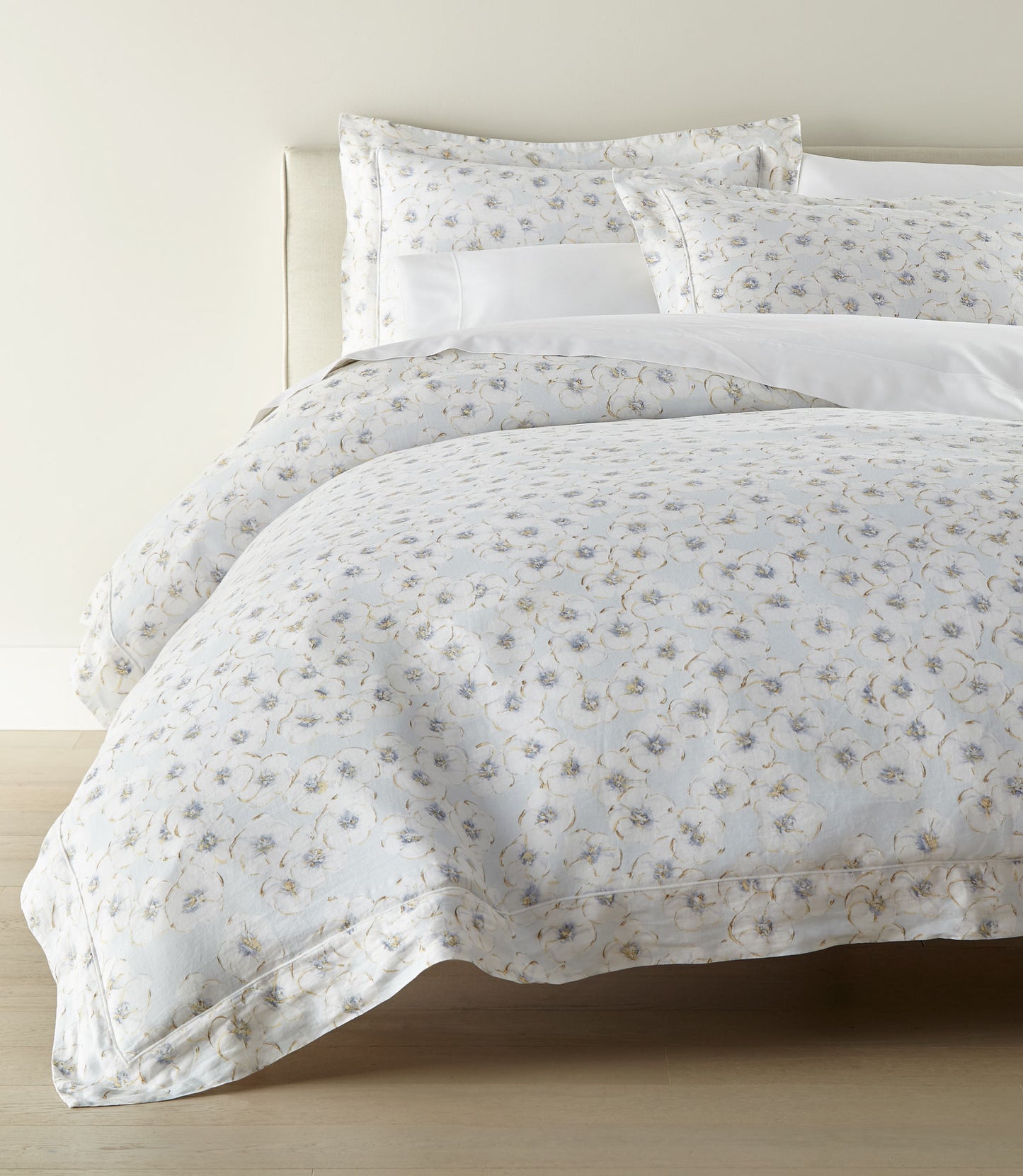 Ella Linen Duvet Set lifestyle, Sky