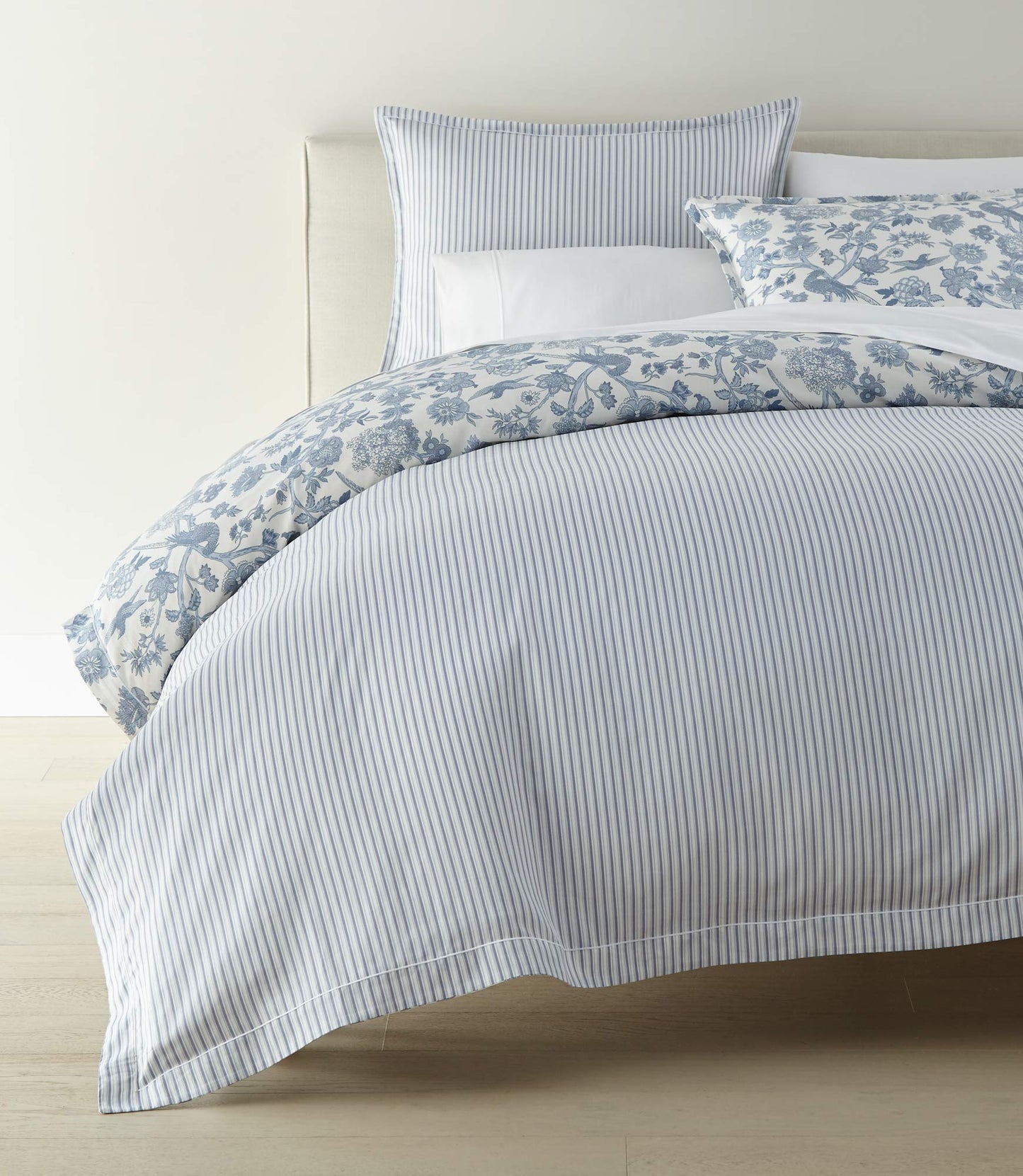 Striped side of Highgrove Toile Reversible Duvet Set in Highgrove Wedgewood