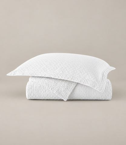 Juliet Matelassé Coverlet White