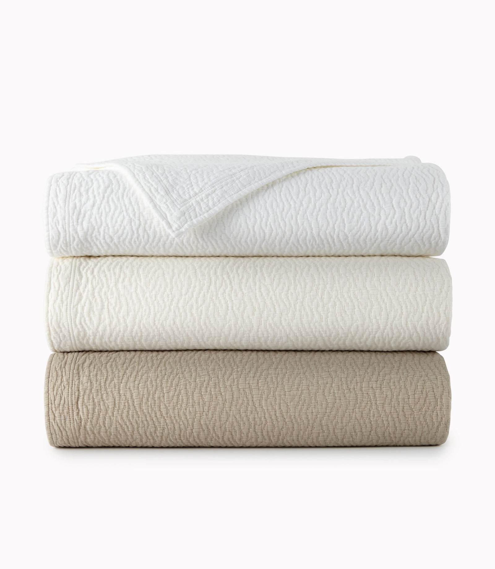 Mia Cotton Matelasse Coverlet | Peacock Alley