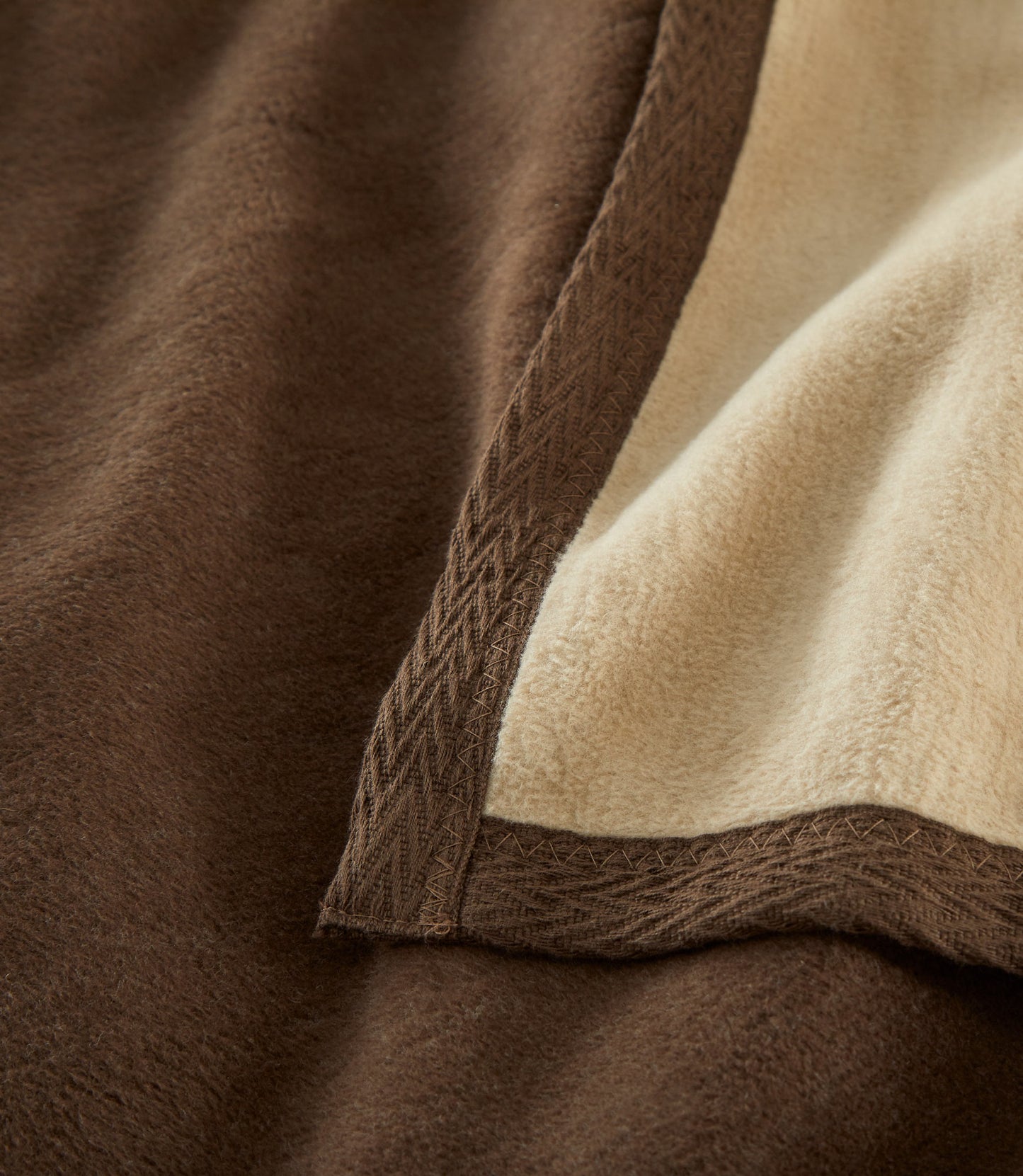 Binded edge Favorite Reversible Cotton Blanket, Chocolate