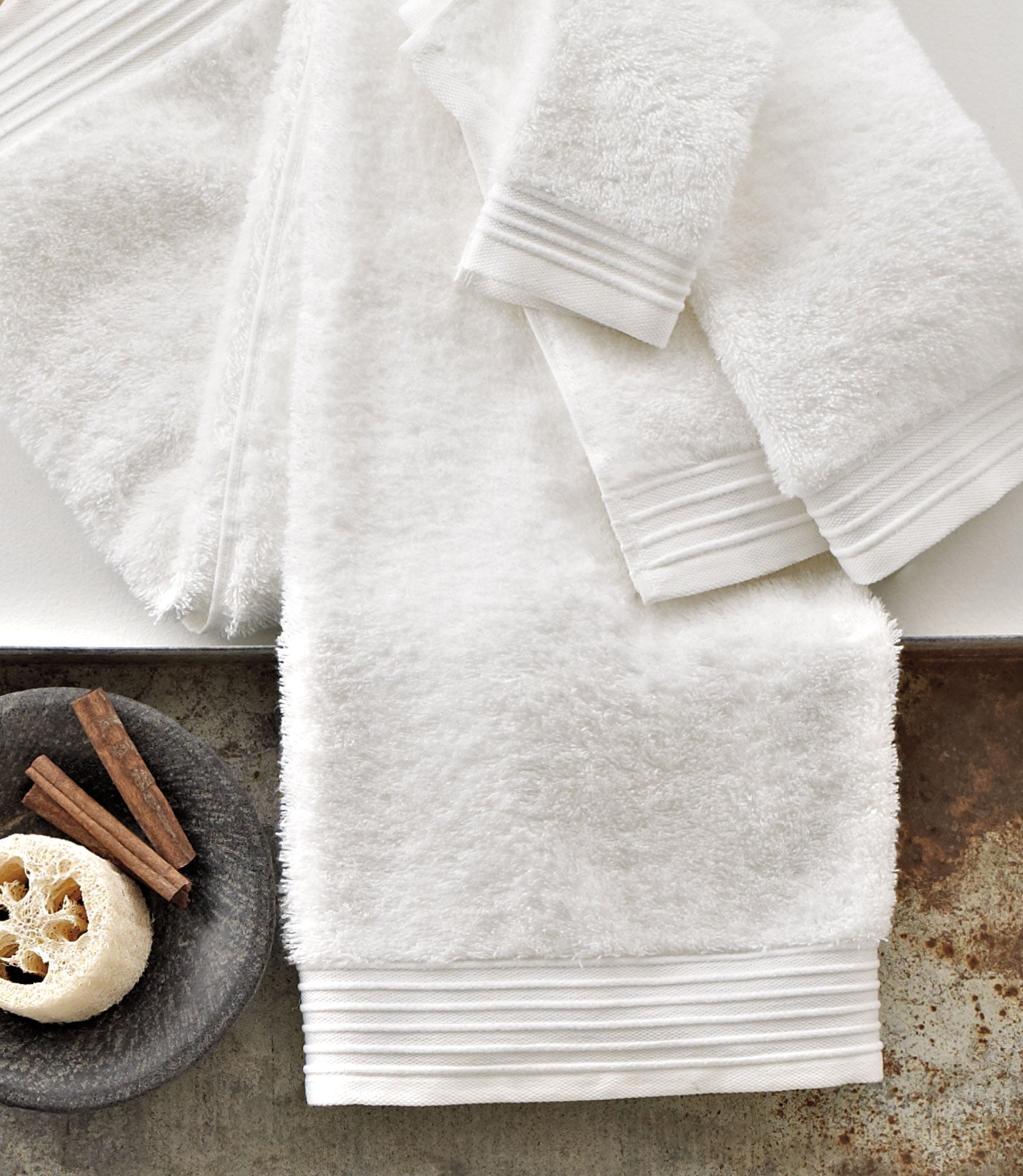 Bamboo Bath Towel Set White Lifestyle