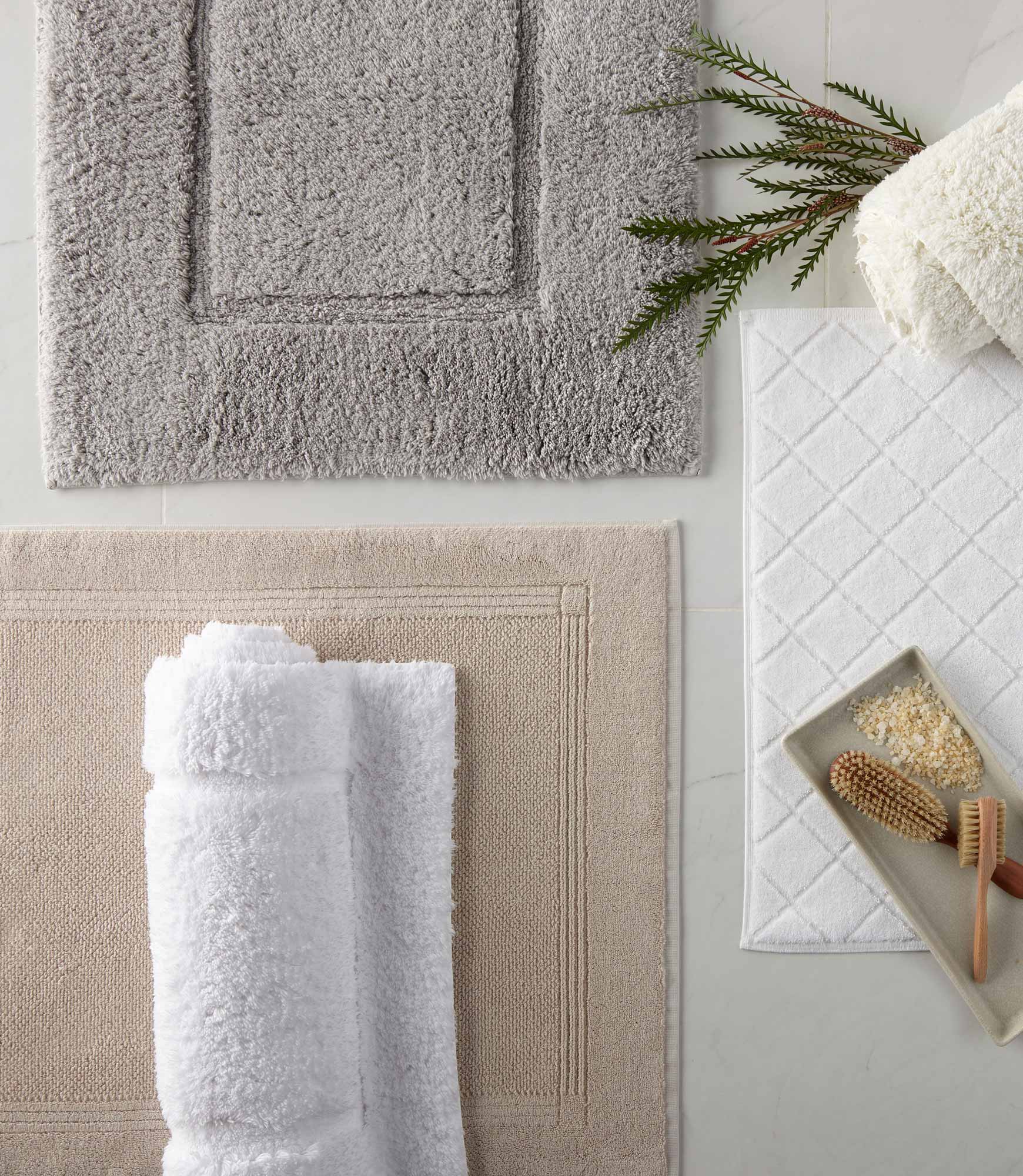 DIY Bath Mat out of Old Towels // Towel bath mat Tutorial 