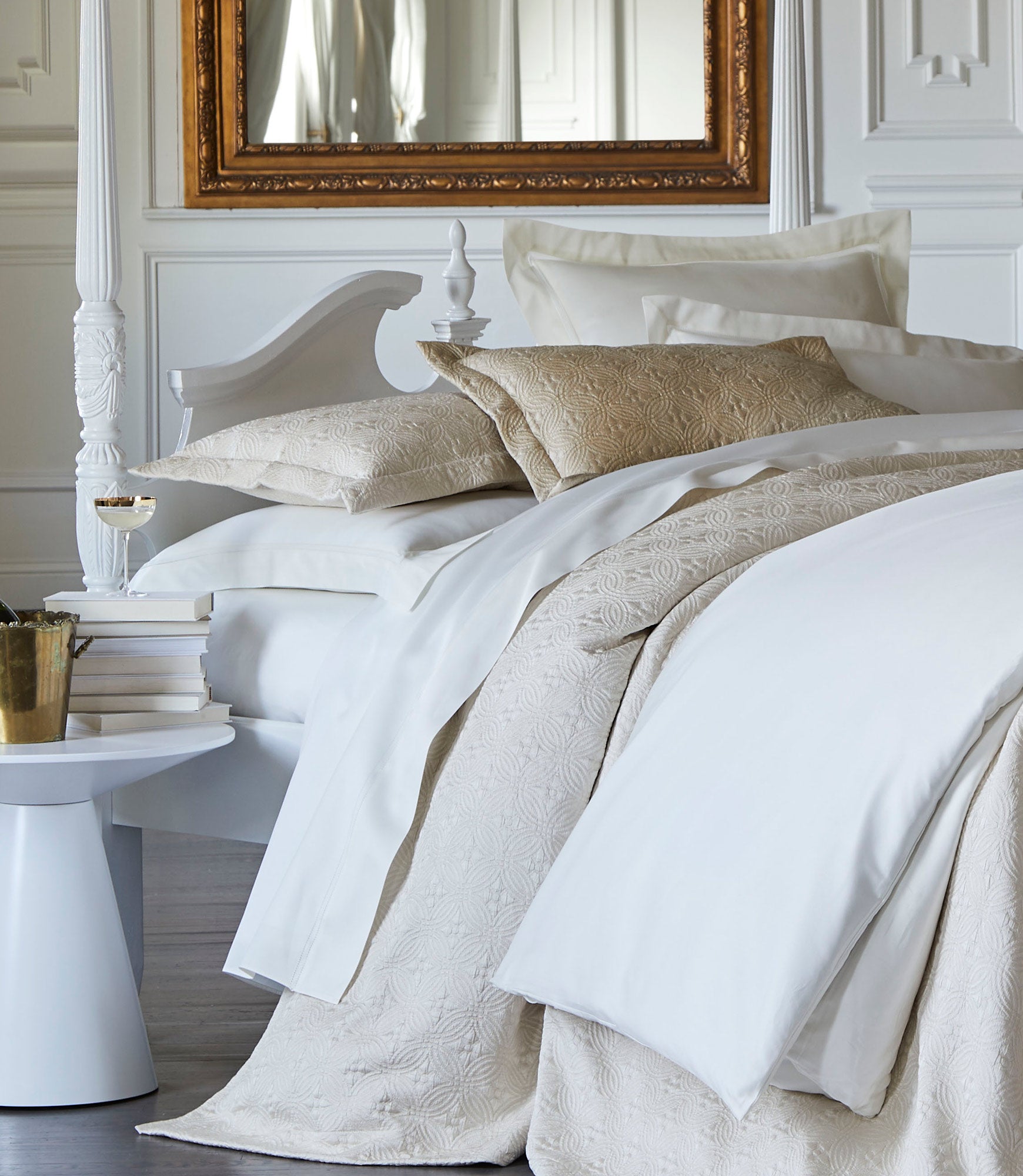 Lucia Matelassé Coverlet Champagne Pearl