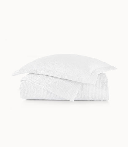 Olivia Matelassé Coverlet White