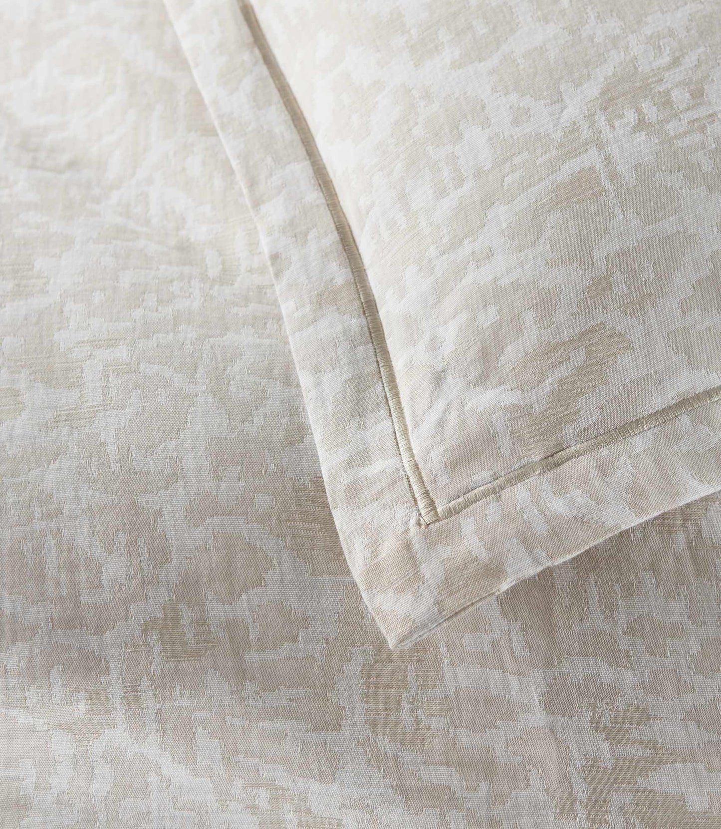 Ravenna Jacquard Duvet Cover Linen detail