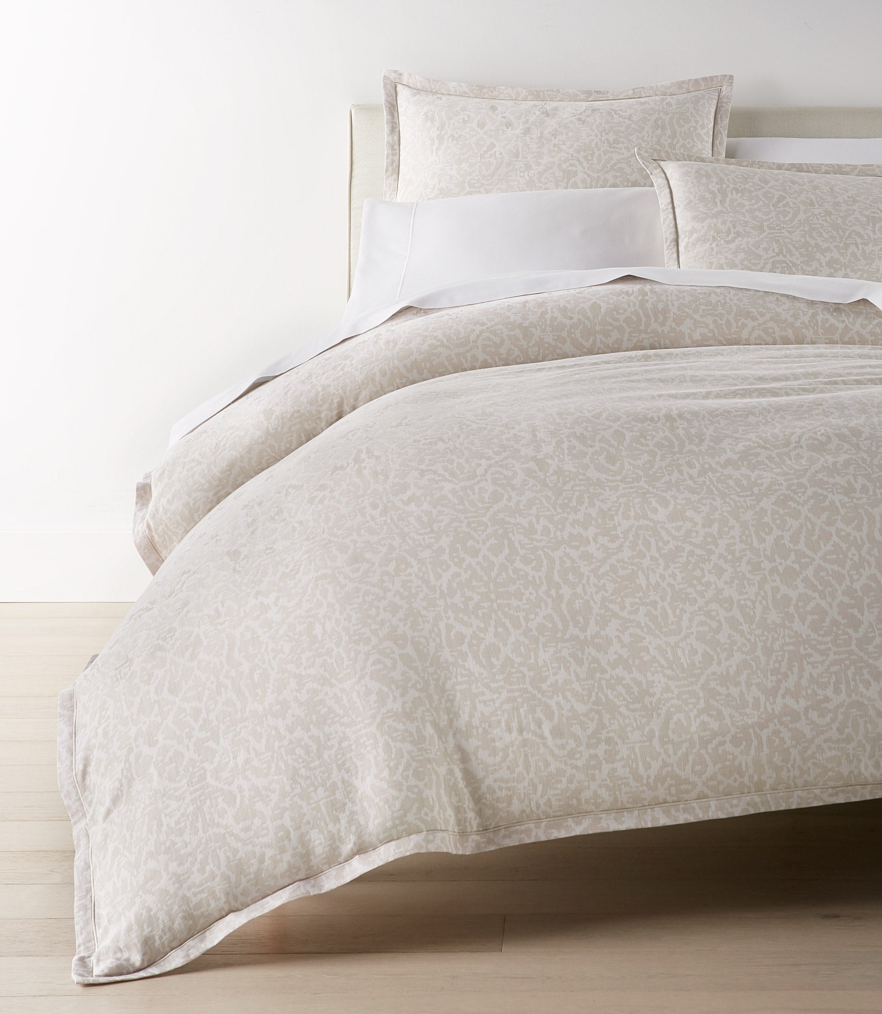 Ravenna Jacquard Duvet Cover Linen bed lifestyle
