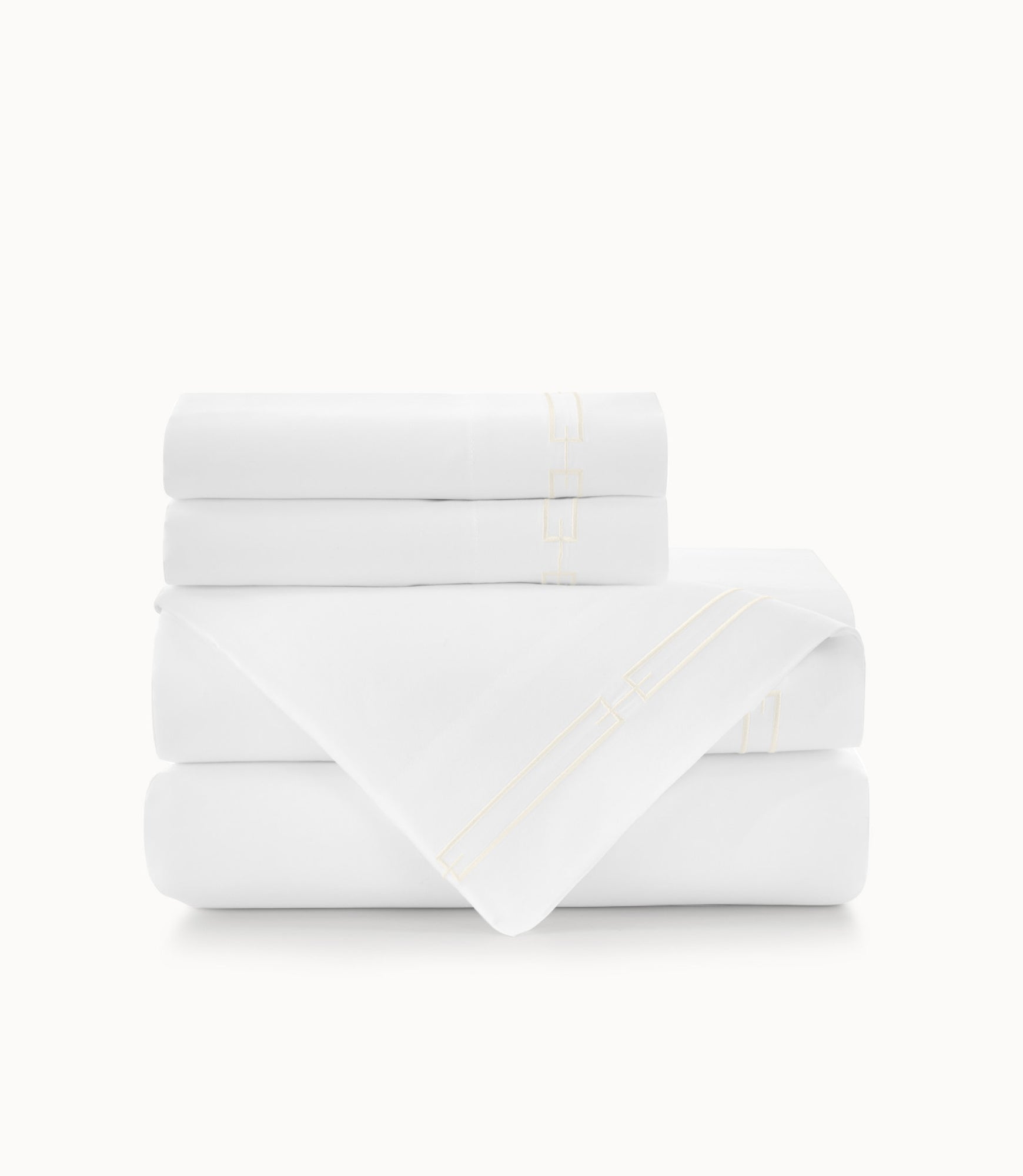  H by Frette Simple Border Standard Bath Bundle - Luxury  All-White Bath Linens Bundle/Includes 2 Hand Towels, 2 Bath Towels, and a  Bath Mat / 100% Cotton : Home & Kitchen